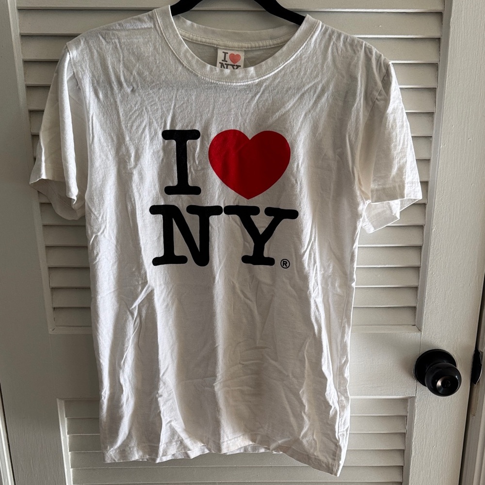 I Love NY Graphic Tee - Women’s White Short Sleeve
